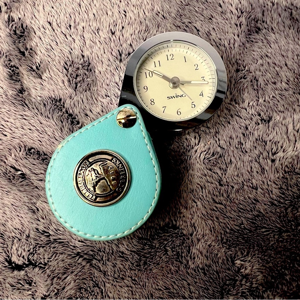 Vintage Swing Portable Watch Teal Leather Pebble Beach Golf links Commerative